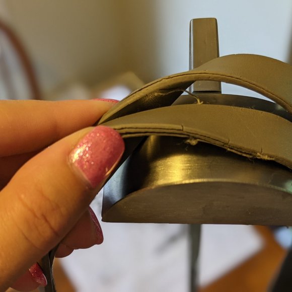 Hudson Tote - Medium - Slate Grey Perf/Brushed Metallic - Picture 3 of 3